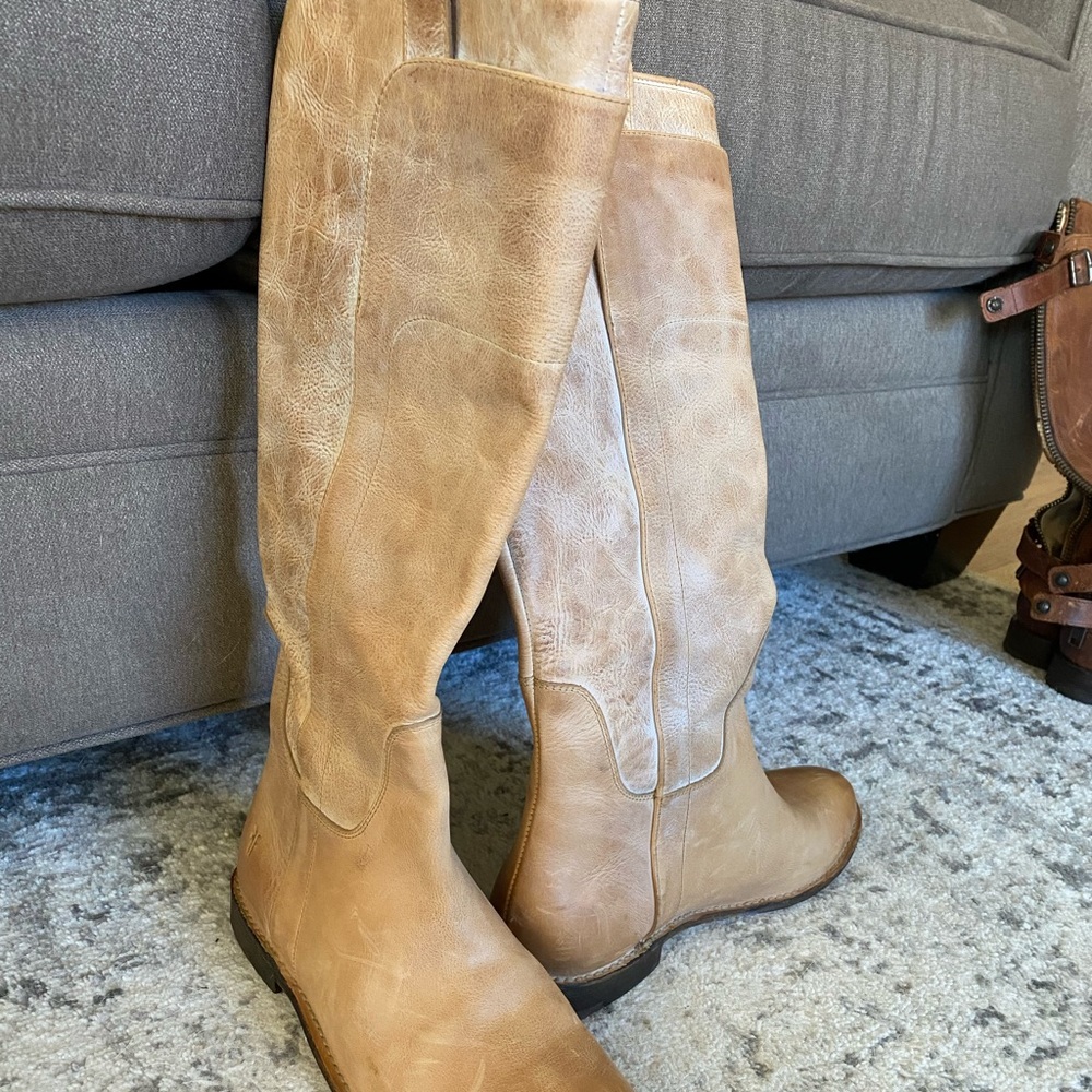 Frye boots size 8  knee high
